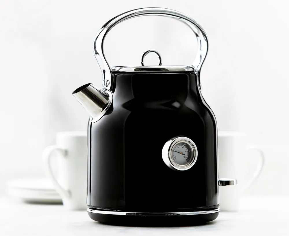 Bouilloire électrique Rétro thinkkitchen 1,7 L, noir