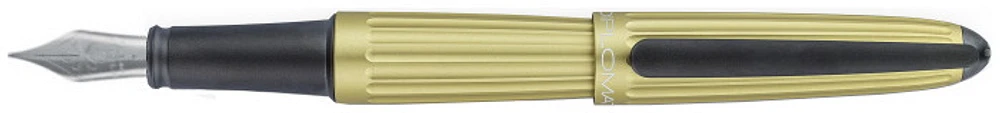 Diplomat Fountain pen, Aero series Champagne