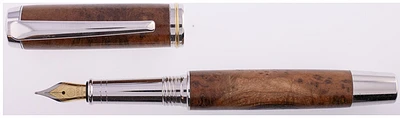 Stylo plume Ecowoodturner, série Gentlemen's Black cherry burl 