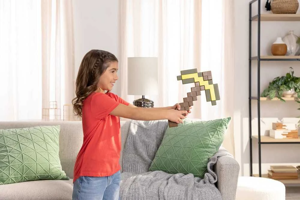 Minecraft Roleplay Gold Pickaxe