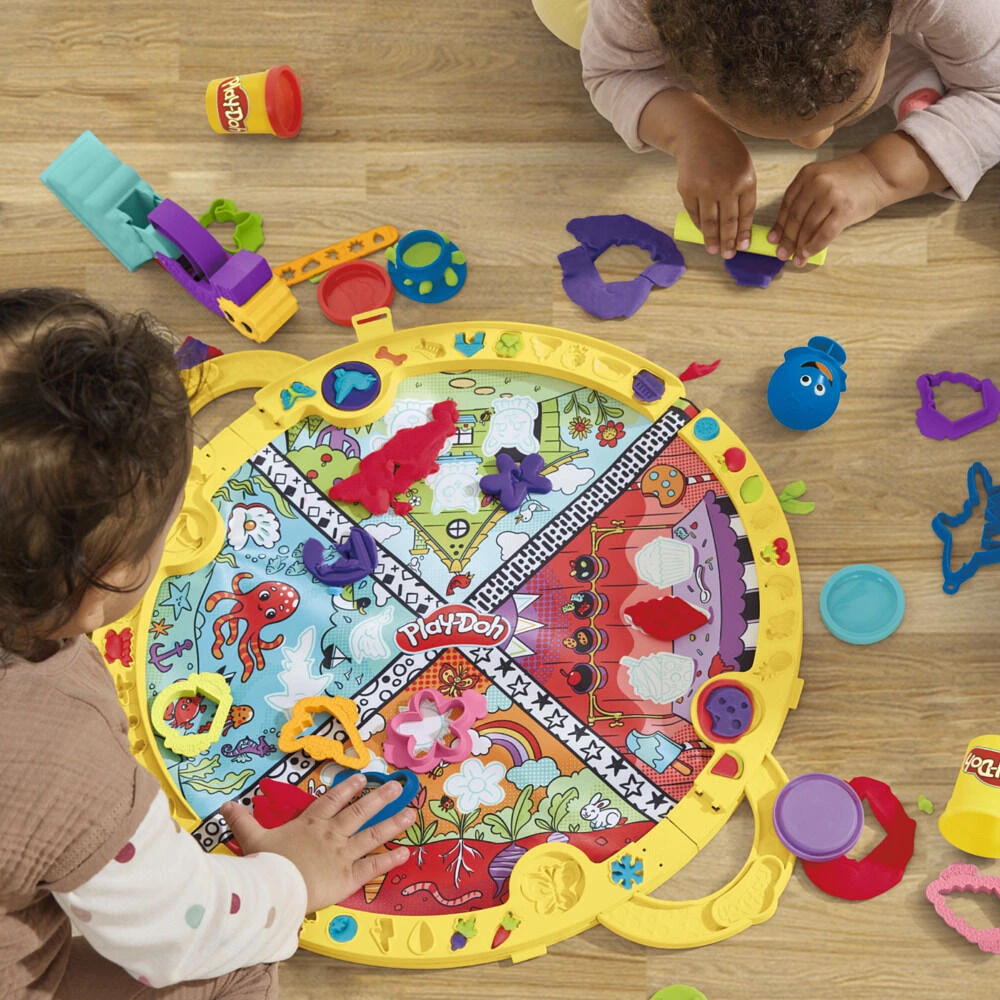 Play-Doh Fold and Go Playmat Starter Playset