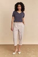 Cropped pants with pleats