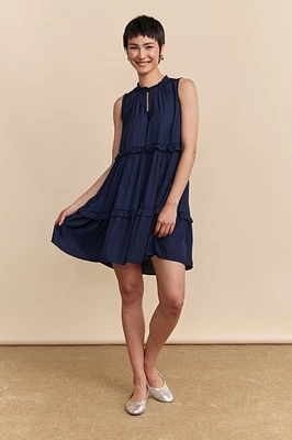 Fluid dress with frills