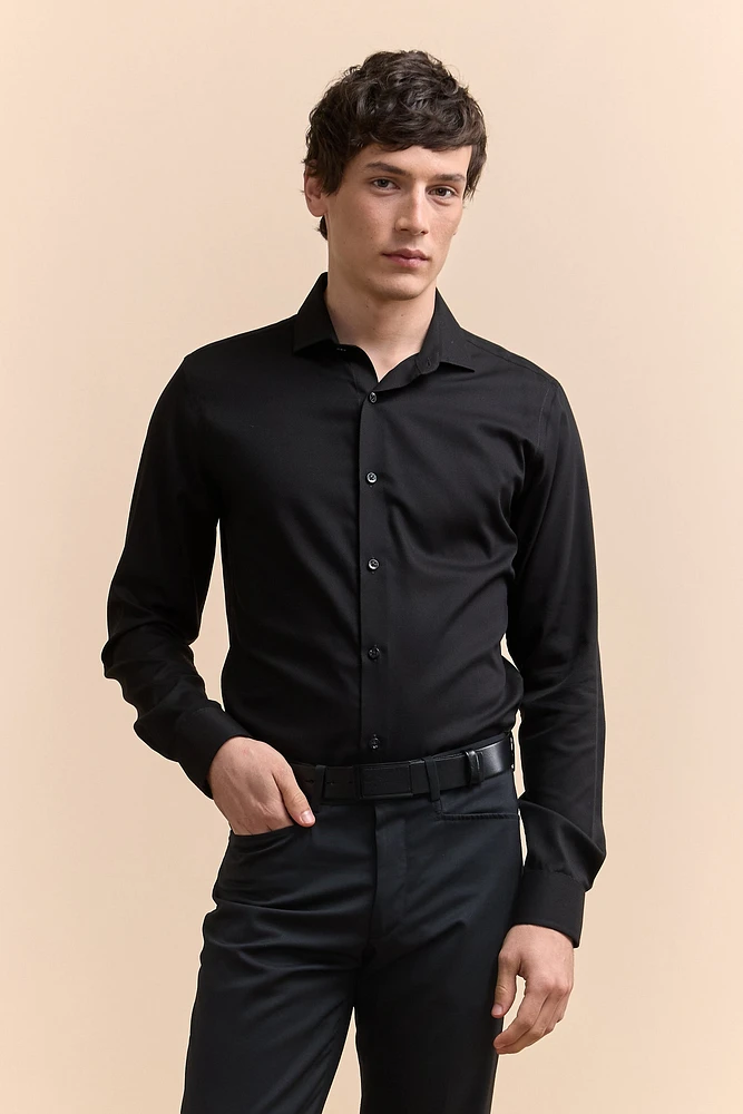 Extra-fitted non-iron textured shirt