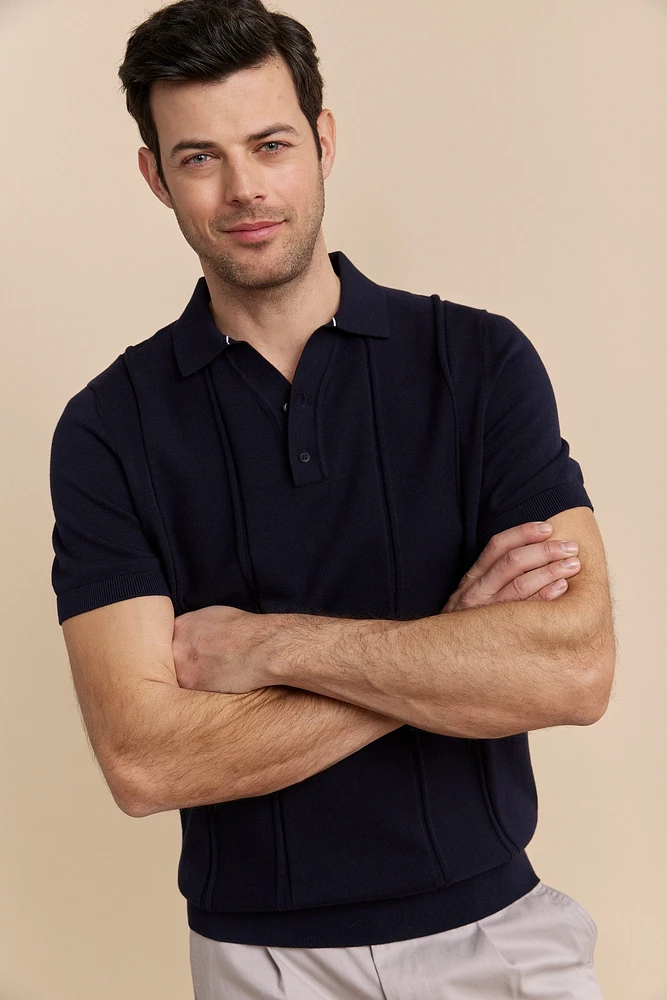 Textured vertical stripes polo