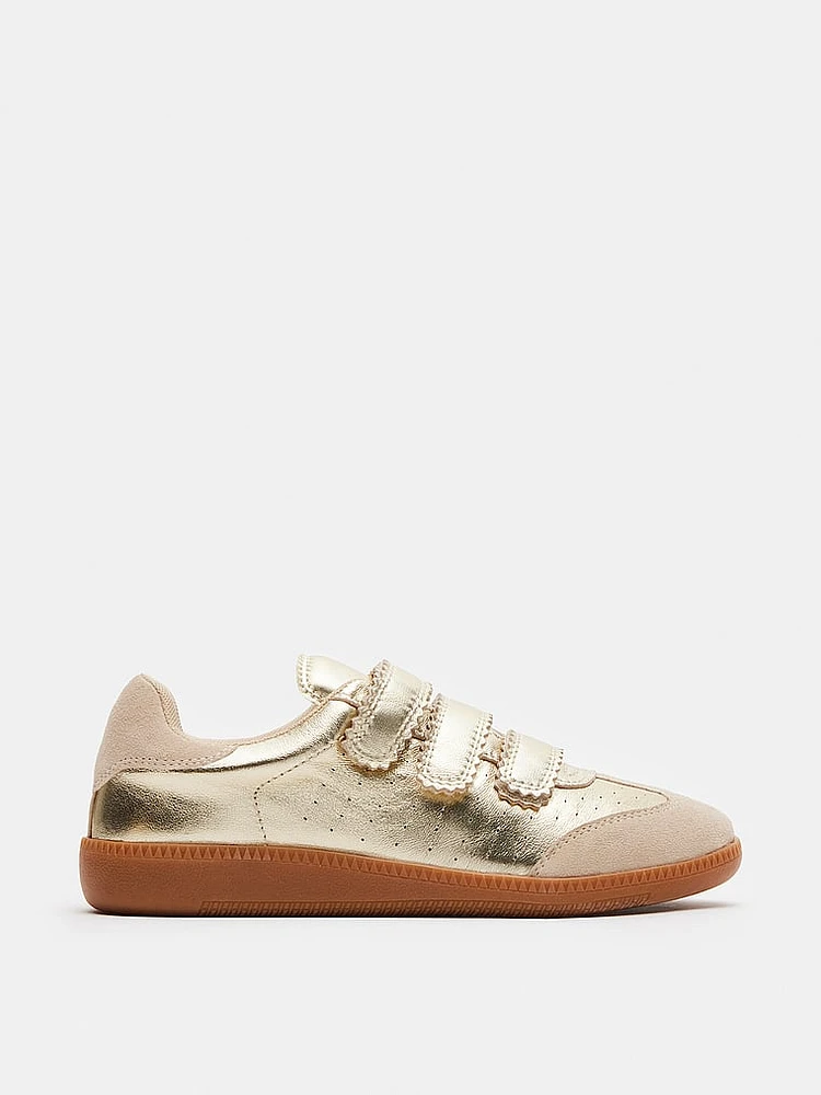 Momentum Sneaker