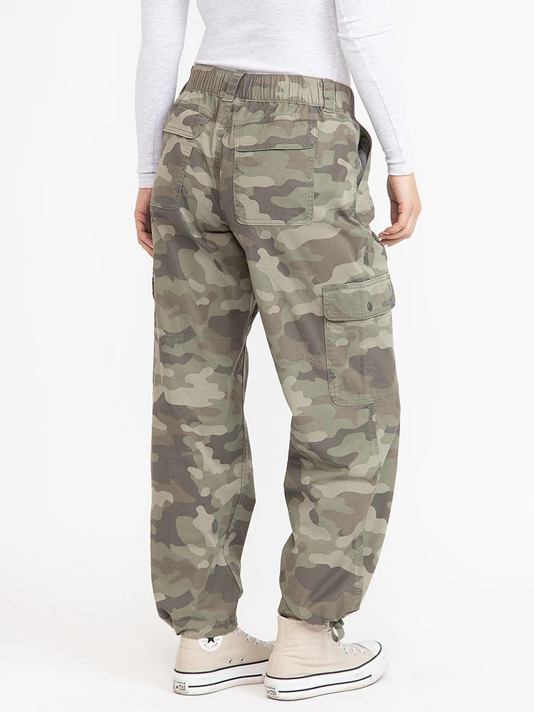 Women's 2 Button Camo Baggy Cargo Pants