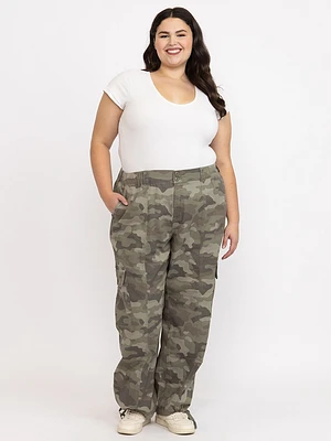 Women's Plus 2 Button Camo Baggy Cargo Pants