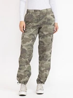 Women's 2 Button Camo Baggy Cargo Pants
