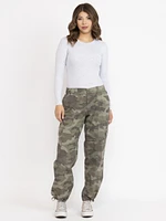 Women's 2 Button Camo Baggy Cargo Pants