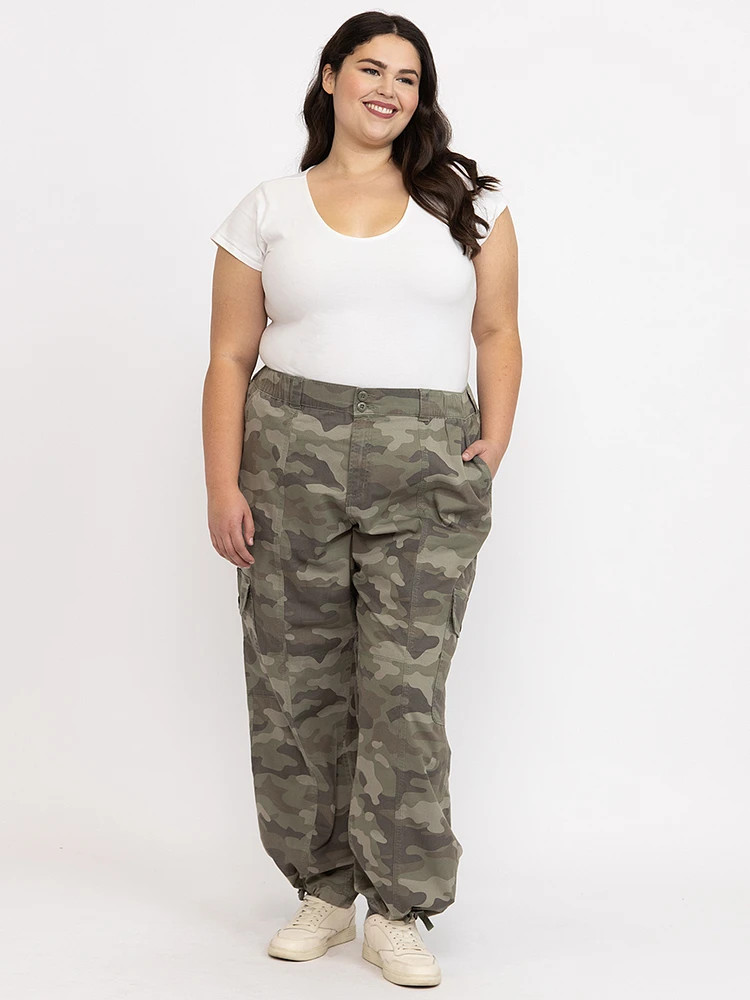 Women's Plus 2 Button Camo Baggy Cargo Pants