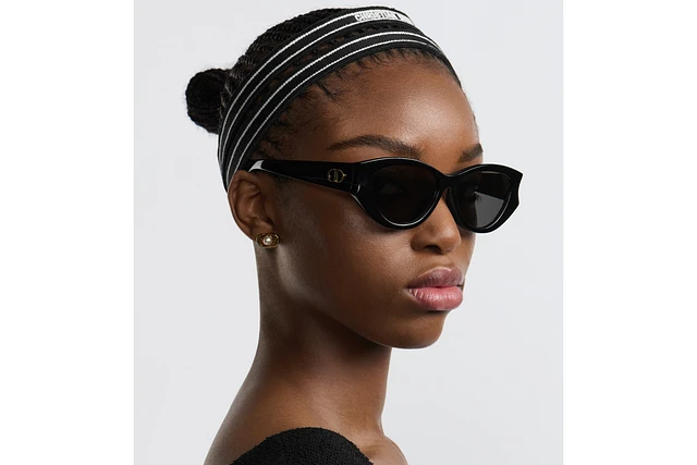 DIOR ティオルクロB1Iハタフライフレムメカネ DIORGLOWB1I 2500 DiorGlow B1I Black Butterfly Sunglasses | DIOR