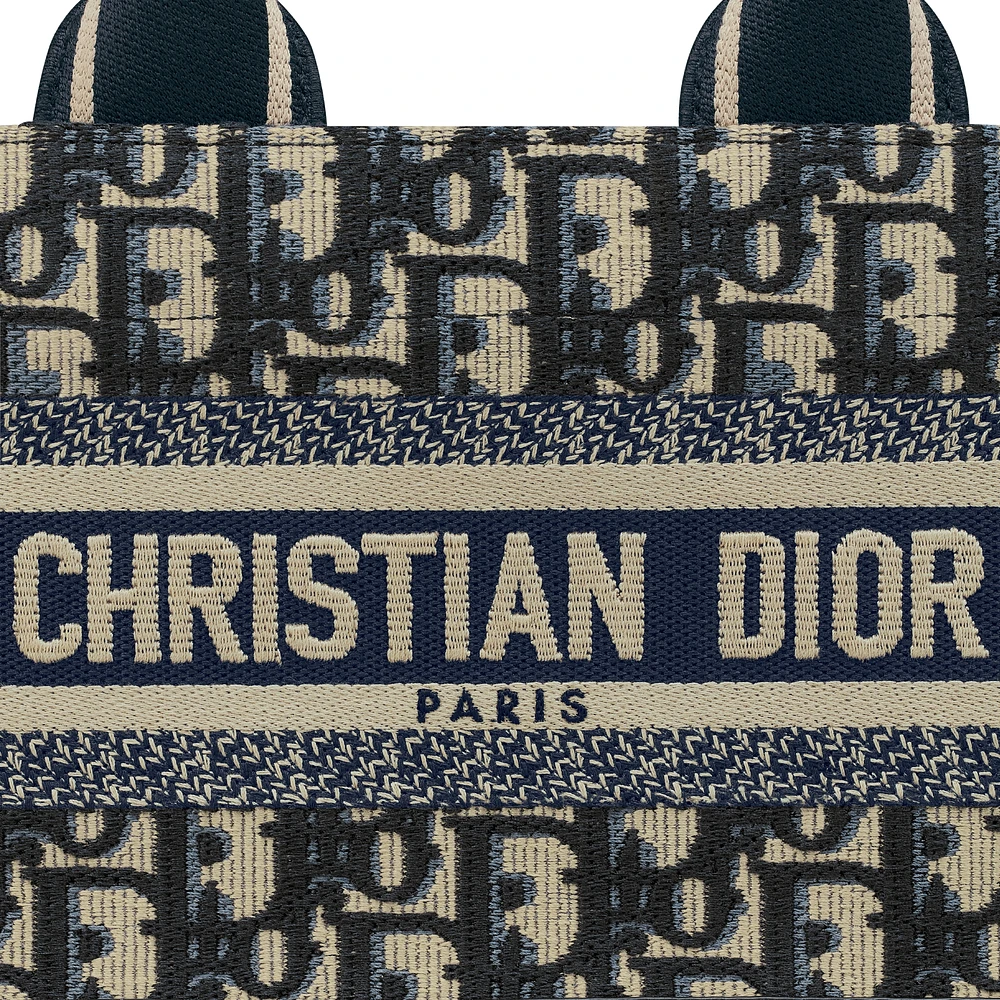 【一瞬で虜に】East-West Dior Book Tote バッグ ストラップ付き East-West Dior Book Tote with Strap Blue Dior Oblique