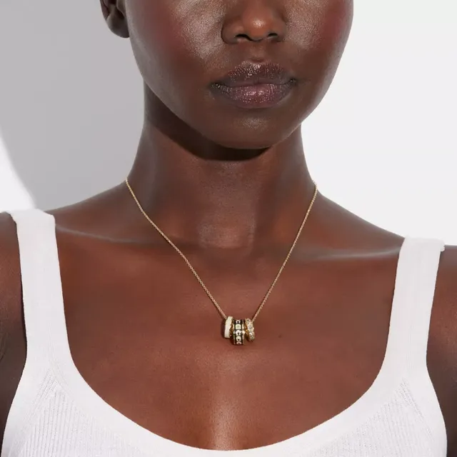 Coach*エナメル*ロゴ*3連リング*Signature Enamel Necklace $_12.JPG?set_id=880000500F