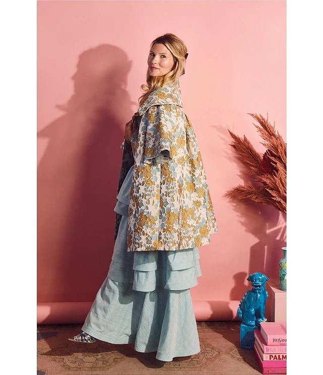 Buru Brocade Floral Oversized Point Collar 3/4 Sleeve