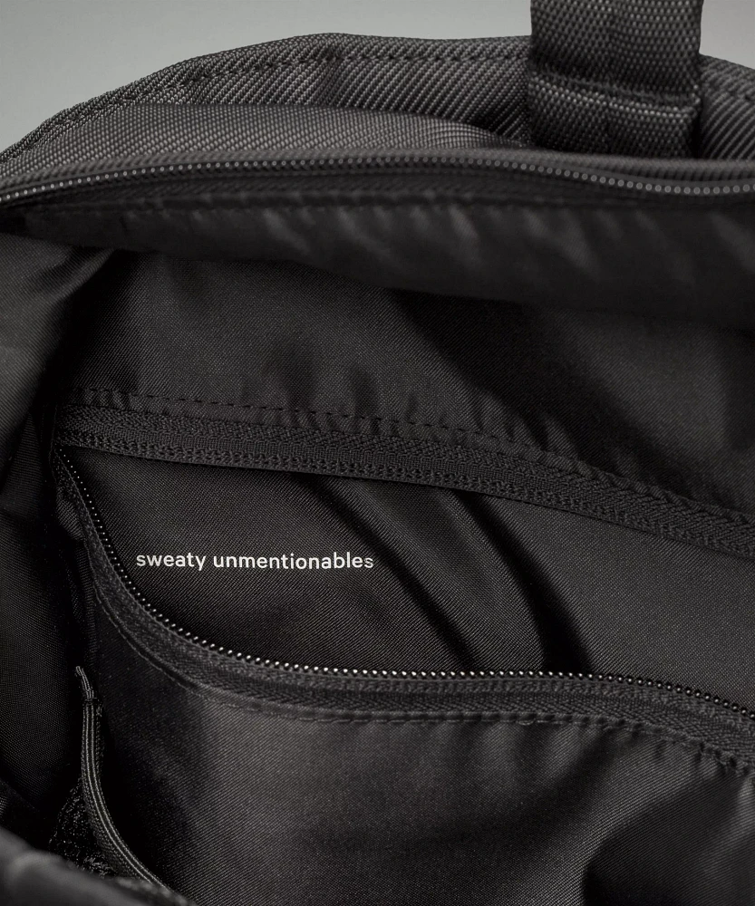 lululemon（ルルレモン)City Essentials バッグ 25L City Essentials Bag 25L | Bags | Lululemon EU