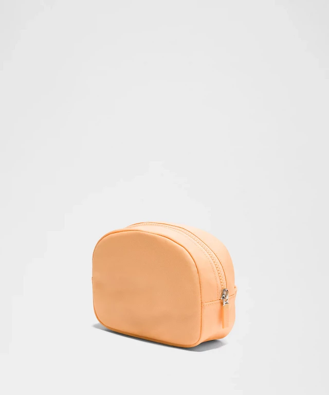 Lululemon athletica City Essentials Pouch *Mini 2L | Women's
