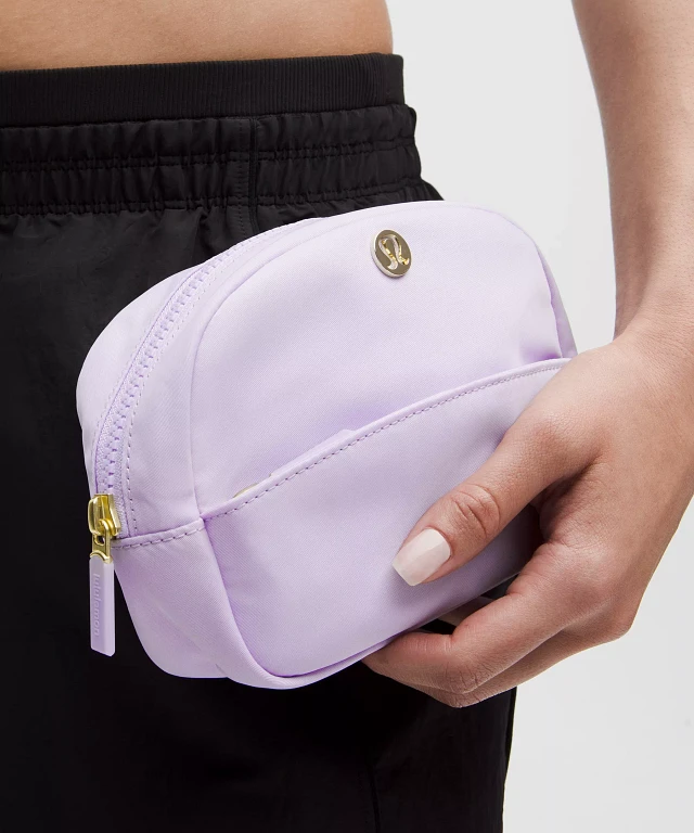 Lululemon athletica City Essentials Pouch *Mini 2L | Women's