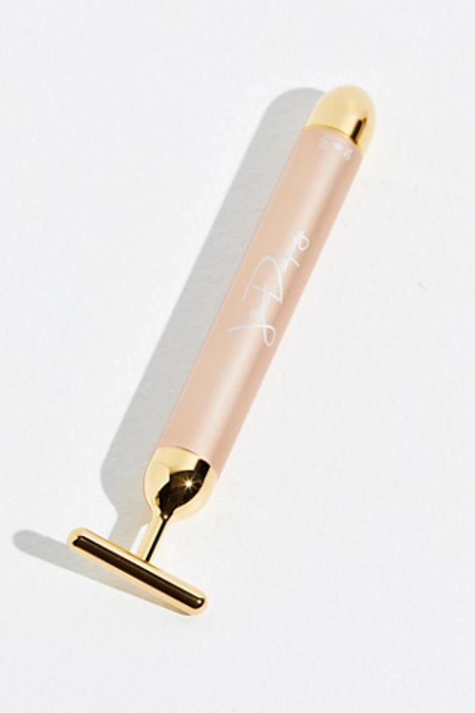 Jillian Dempsey Gold Bar at MarketFair Shoppes in Princeton, NJ