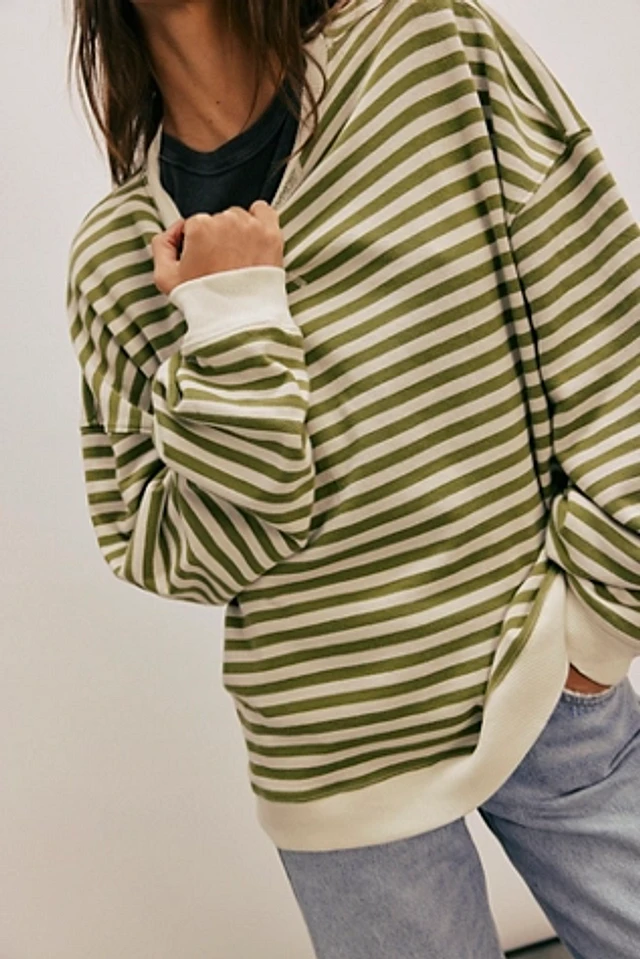 ★早期完売★LOW CLASSIC★STRIPED CREWNECK KNIT TEE★大人気★ We The Free Classic Striped Oversized Crewneck | Pacific City