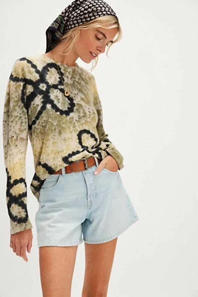 The Tales Crochet Flower Tee | Pacific City