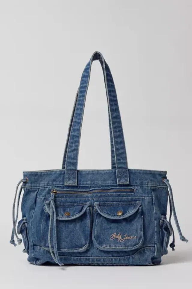 Urban Outfitters☆ フラップデニム・メッセンジャーバッグ Urban Outfitters☆ フラップデニム・メッセンジャーバッグ