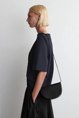 【COS】◆新商品◆CANOPY OVERSIZE CROSSBODY BAG◆Black◆ AzuraMart - COS Canopy Crossbody - Black - Oversized