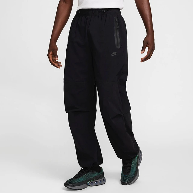 Nike Men's Nike Tech Woven Oversized Pants | Dulles Town Center