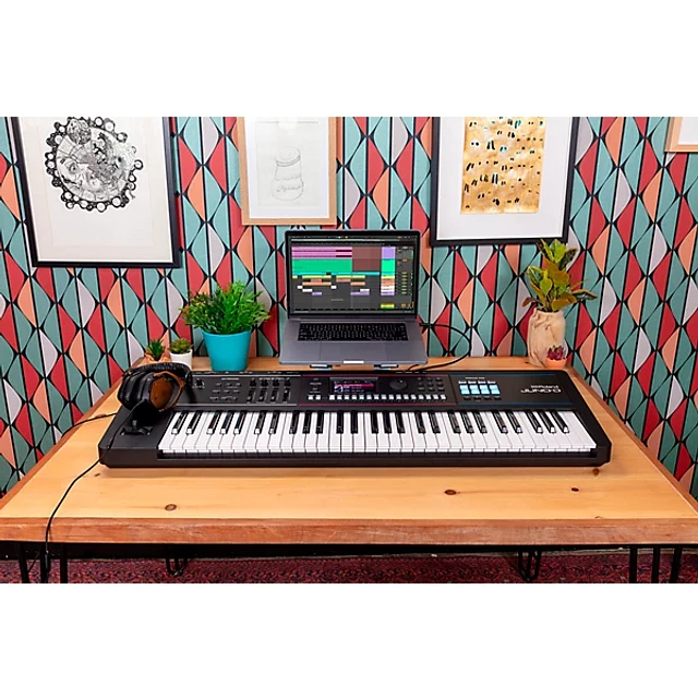 【moTU】YAMAHA MONTAGE M8X Yamaha MONTAGE M8x 88-Key Synthesizer With Polyphonic
