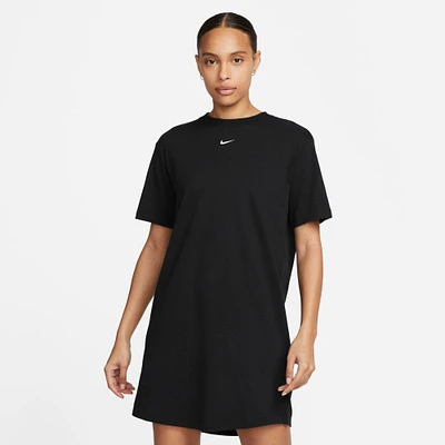 Nike Women's Nike Charm Short-Sleeve Graphic T-Shirt at