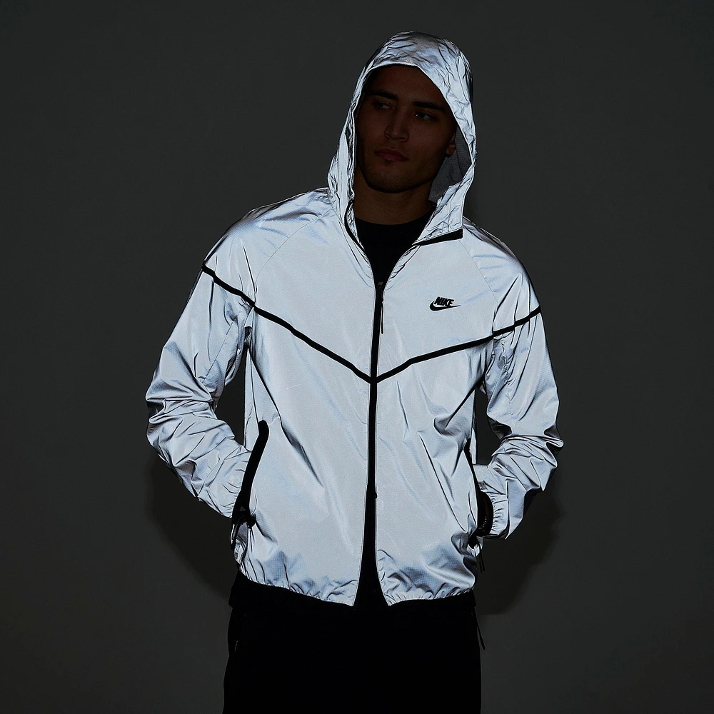 Nike Men's Nike Tech Woven Flash Jacket | Arden Fair
