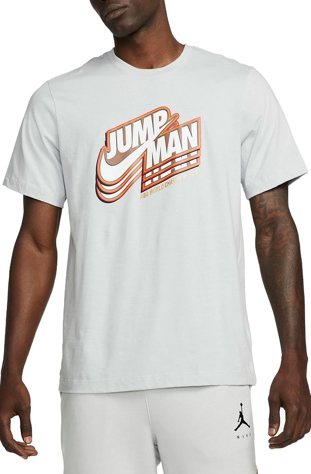 Tシャツ・カットソー [NIKE] Women's Nike Charm Short-Sleeve Graphic T-Shirt Nike Women's Nike Charm Short-Sleeve Graphic T-Shirt at